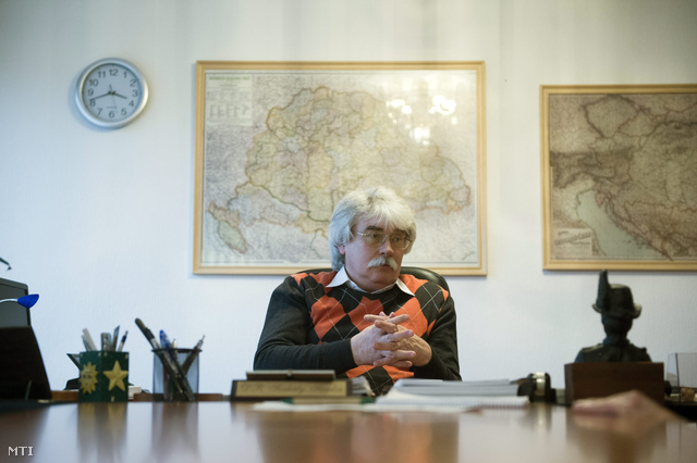 Szakály: „a magyar társadalom valamilyen szinten felelősséggel tartozik megkövetni ezeket az embereket”