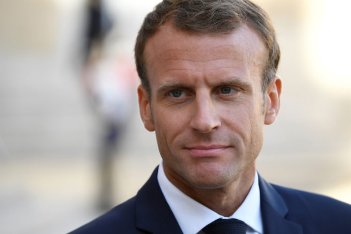 Macron héber nyelven ítélte el a tel-avivi terrortámadást