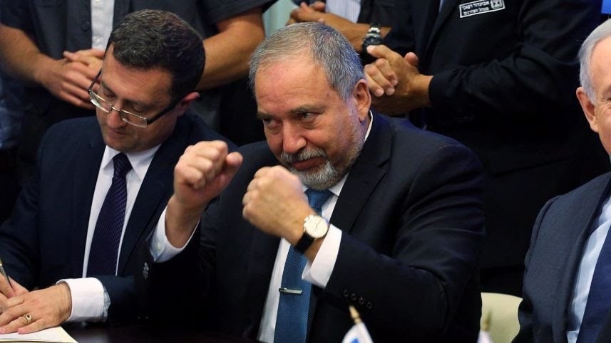 Liberman: visszanyessük a teljes munkaidejű jesiva hallgatók családi támogatását