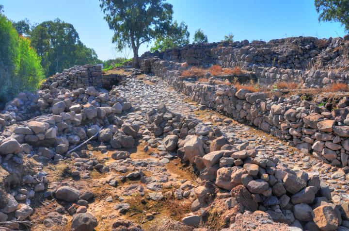 Rejtélyes okokból „eltemették” az Apostolok templomát egy középkori földrengés után