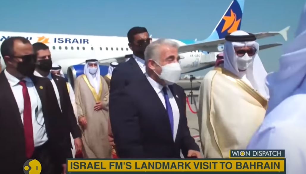 Irán szerint Yair Lapid bahreini útja „bemocskolja” az ország vezetőit