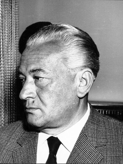 „Ez a réteg most a szenvedések jogán előjogokat követel magá­nak”